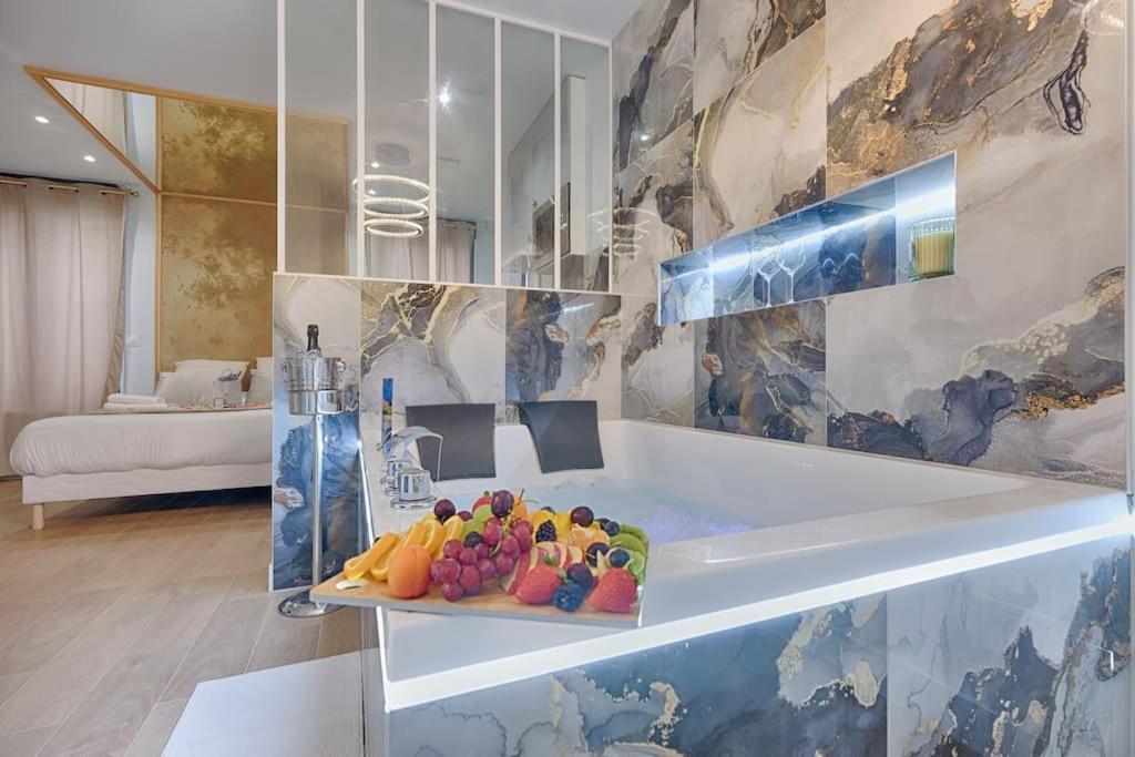 Welcome To Dubai / Jacuzzi Ivry-sur-Seine Ngoại thất bức ảnh